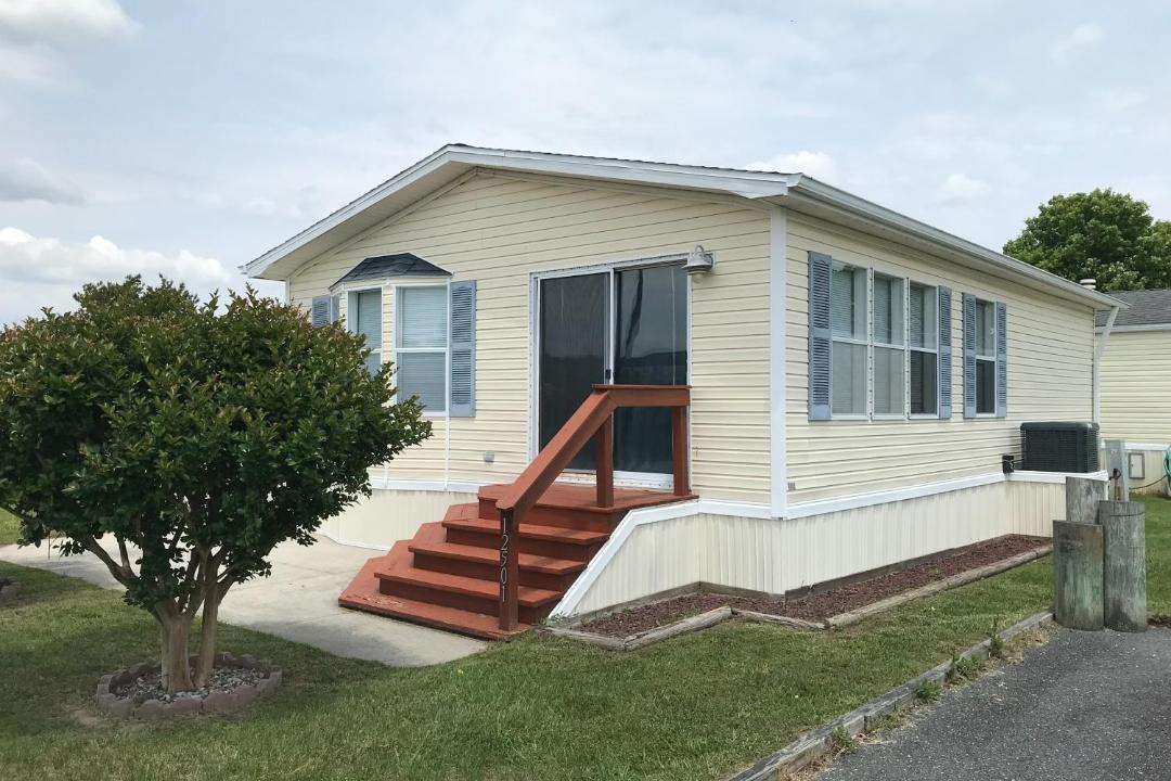 Photo of Buildings in Assateague Pointe