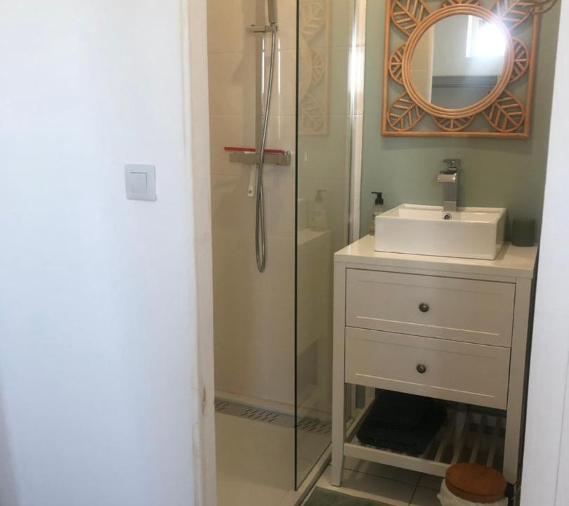 Photo of Others in Lamothe