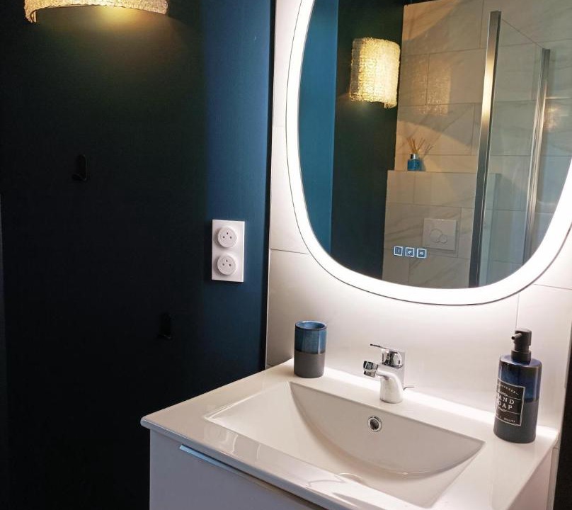 Photo of Bathroom in L'Isle-Jourdain