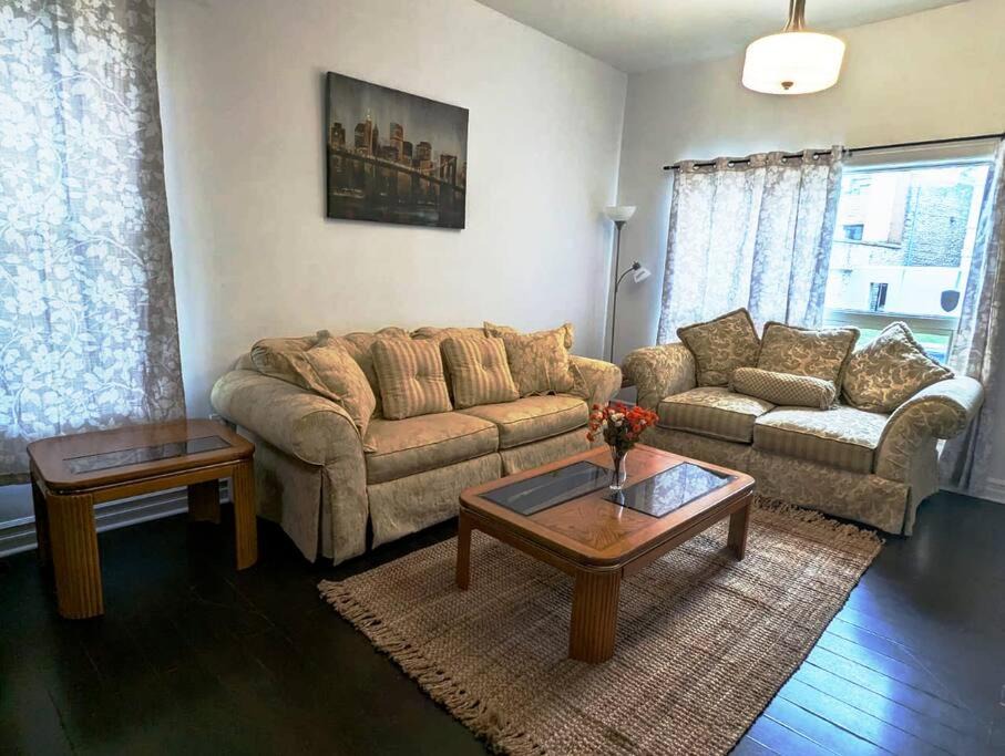 Photo of Livingroom in Chatham-Kent