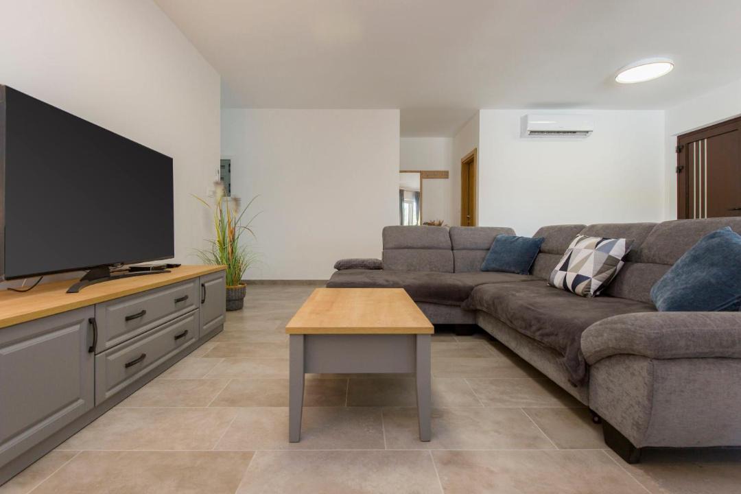 Photo of Livingroom in Topid