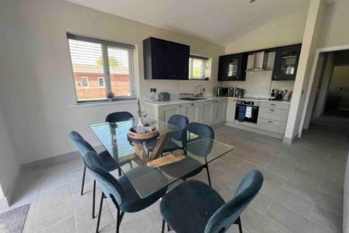 Photo of Others in Snarestone