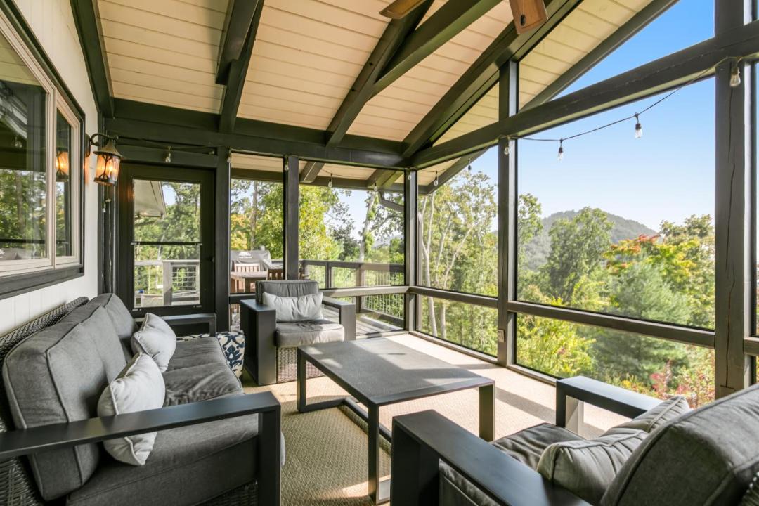 Photo of Patio Balcony in Saluda