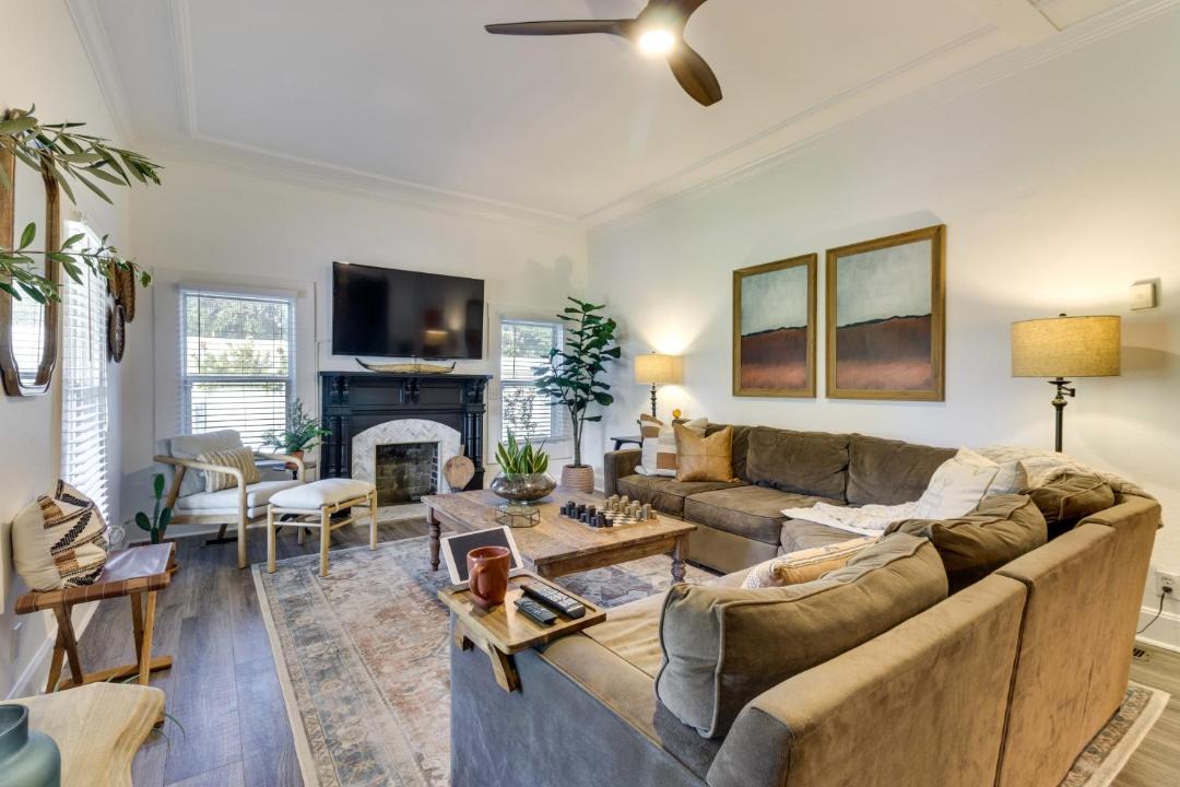 Photo of Livingroom in Winter Garden
