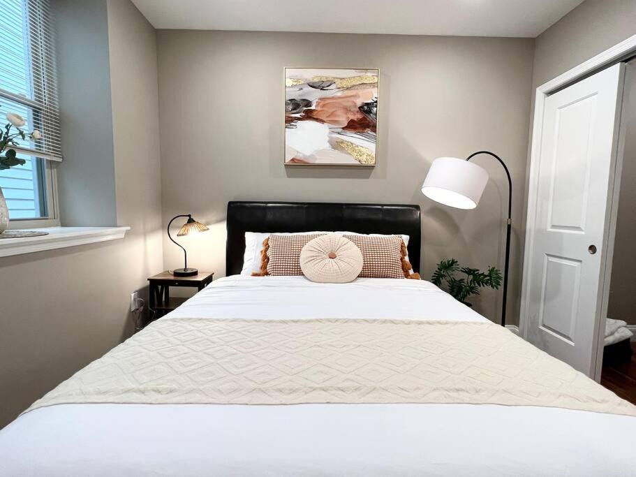 Photo of Bedroom in Logan Square