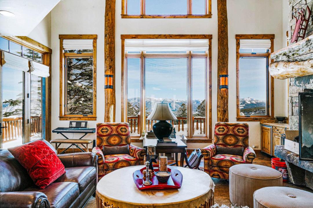 Photo of Livingroom in Gallatin Gateway