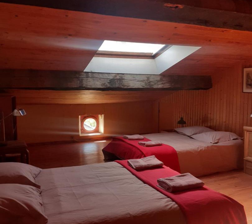 Photo of Bedroom in Ponet-et-Saint-Auban