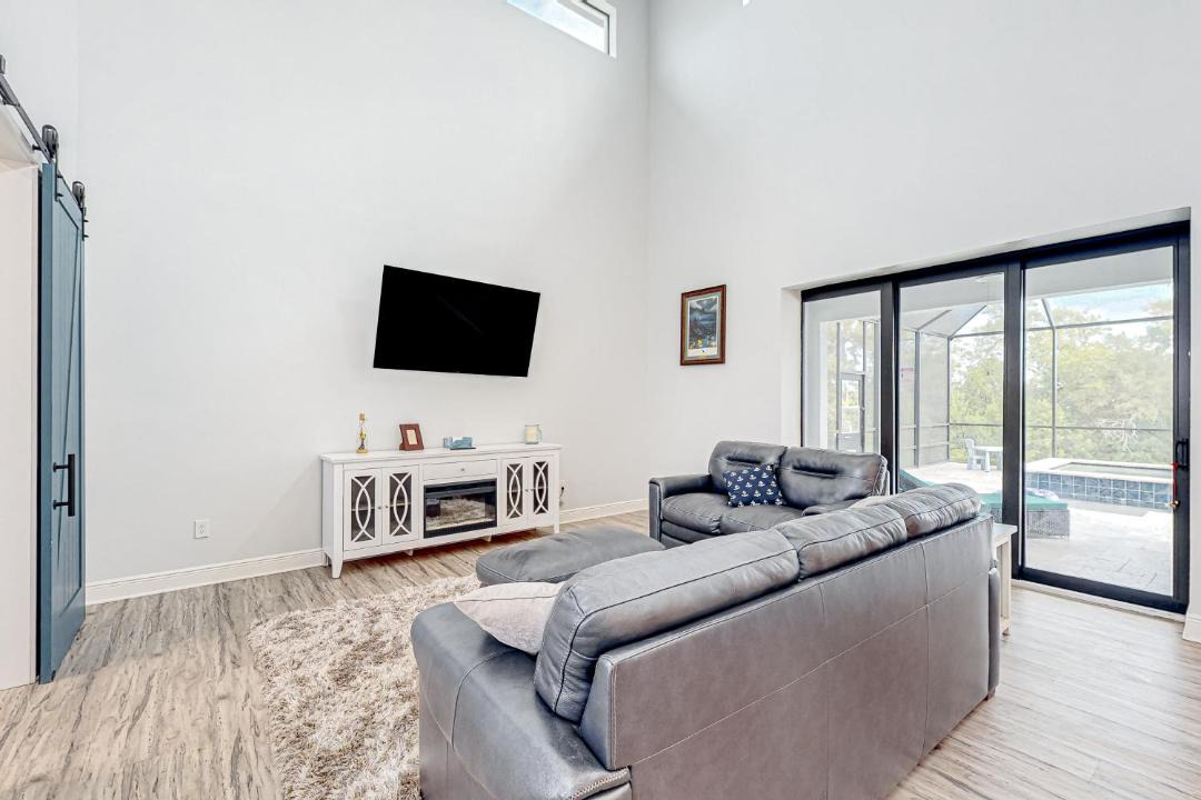 Photo of Others in Apollo Beach