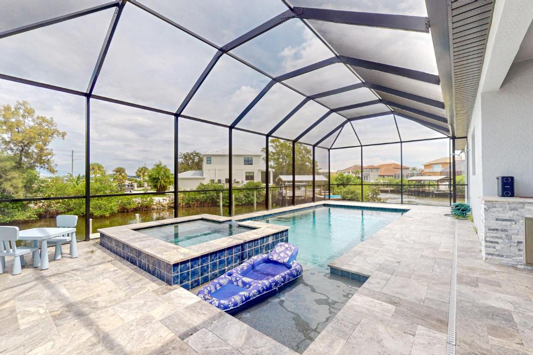 Photo of Others in Apollo Beach