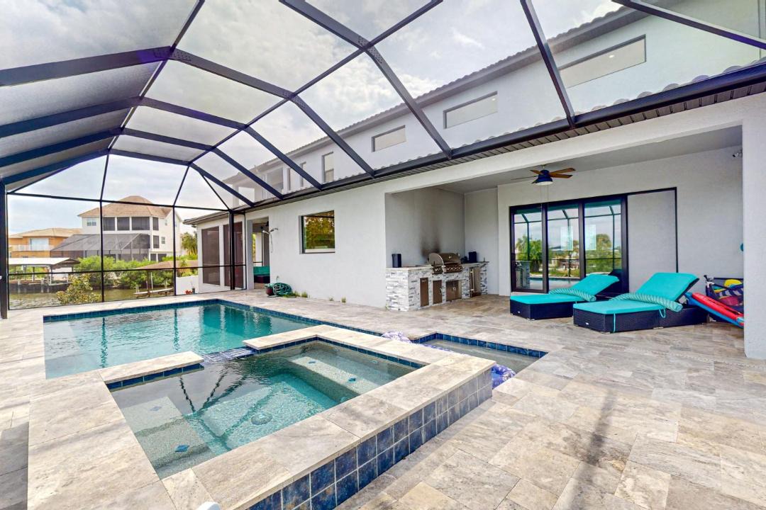 Photo of Others in Apollo Beach