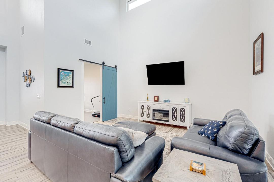 Photo of Others in Apollo Beach