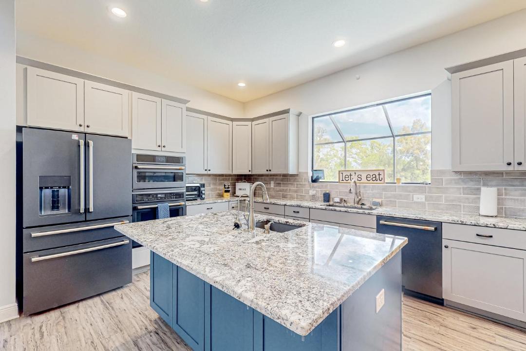 Photo of Others in Apollo Beach