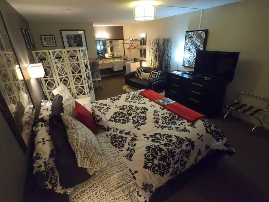 Photo of Livingroom in Eureka Springs Historic District