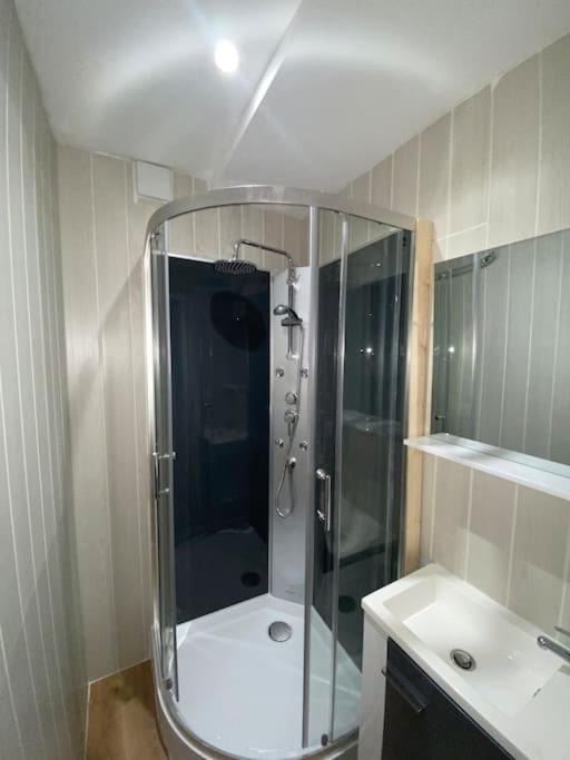 Photo of Bathroom in Orcet