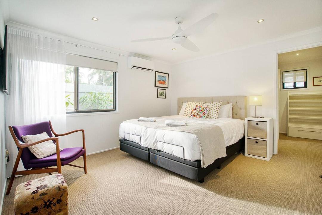 Photo of Bedroom in Broadbeach Waters