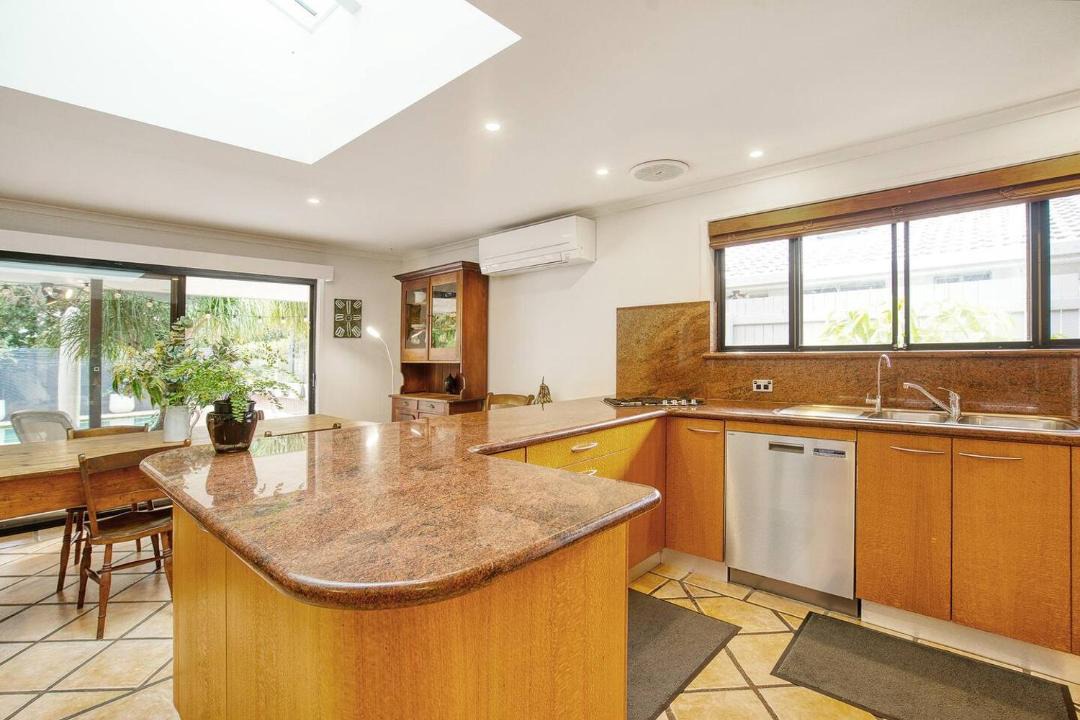 Photo of Others in Broadbeach Waters