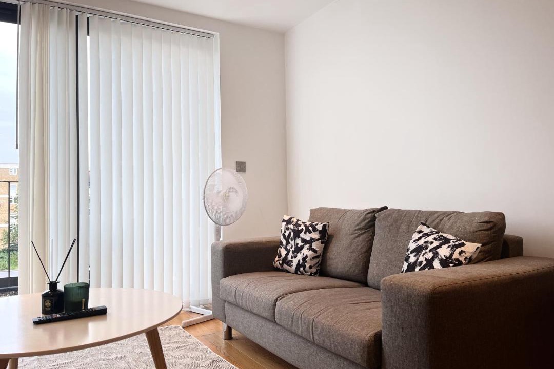 Photo of Livingroom in Bromley South