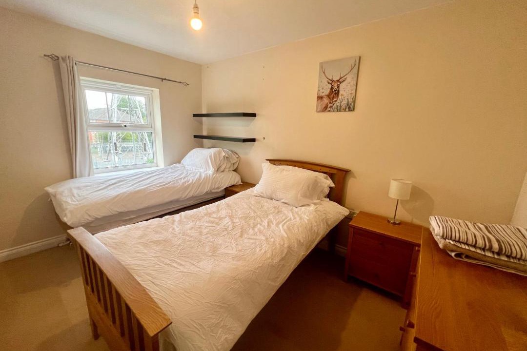 Photo of Others in Hook