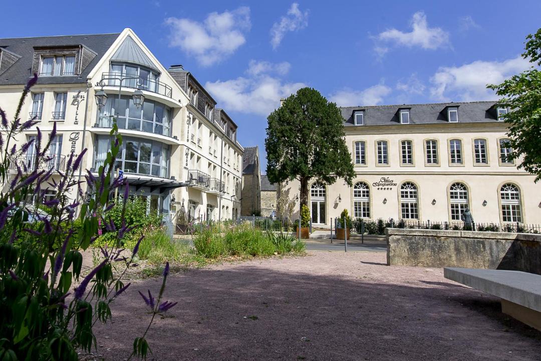 Photo of Others in Bayeux