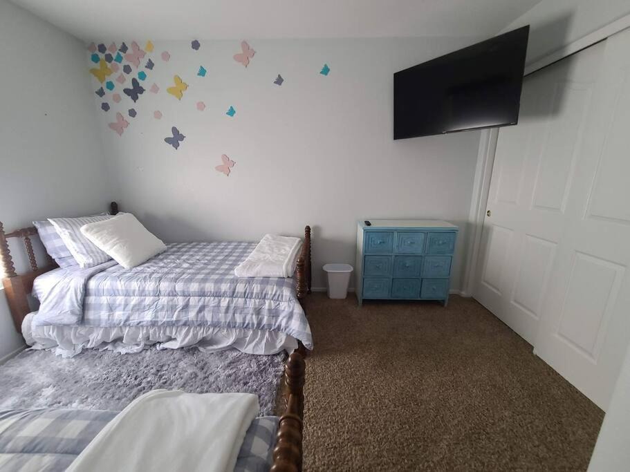 Photo of Bedroom in East Mesa