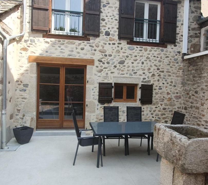 Photo of Buildings in Argentat