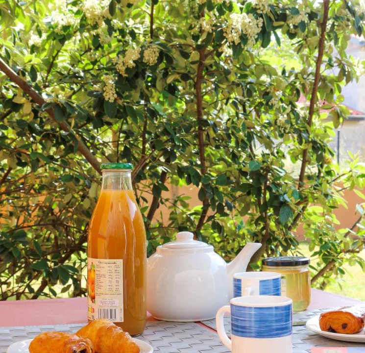 Photo of Others in Guereins