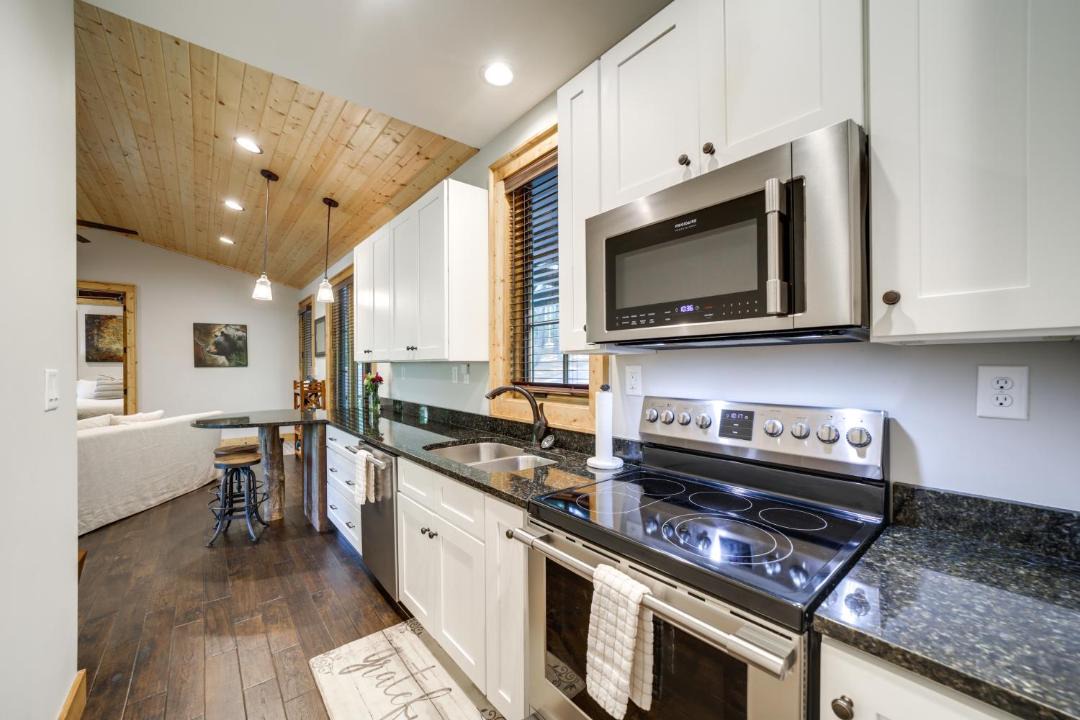 Photo of Kitchen in Glenville