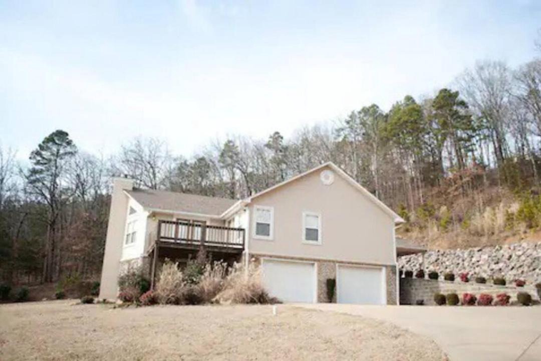Photo of Buildings in Russellville