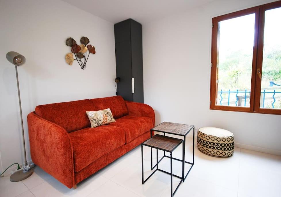Photo of Livingroom in Bures-sur-Yvette