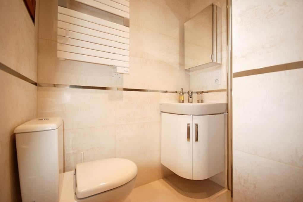 Photo of Bathroom in Bures-sur-Yvette