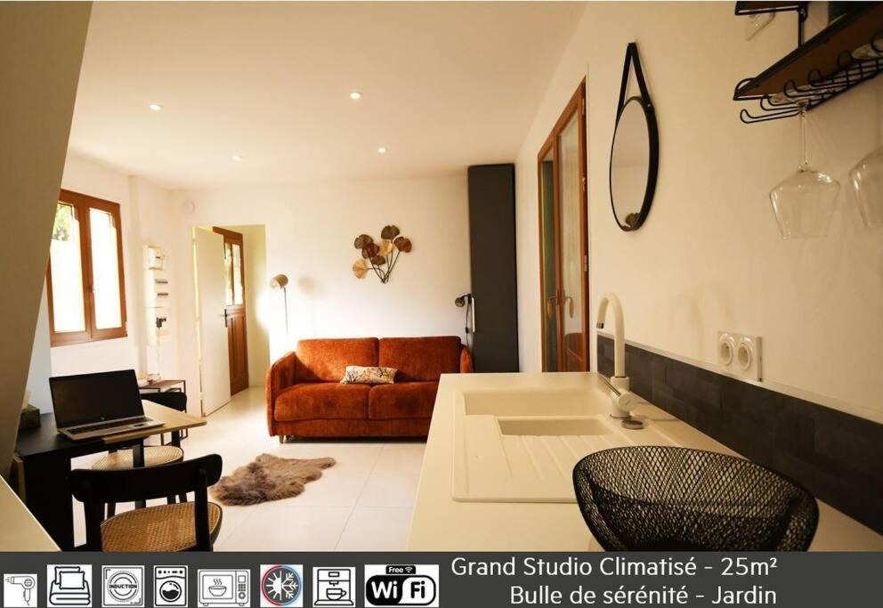 Photo of Livingroom in Bures-sur-Yvette