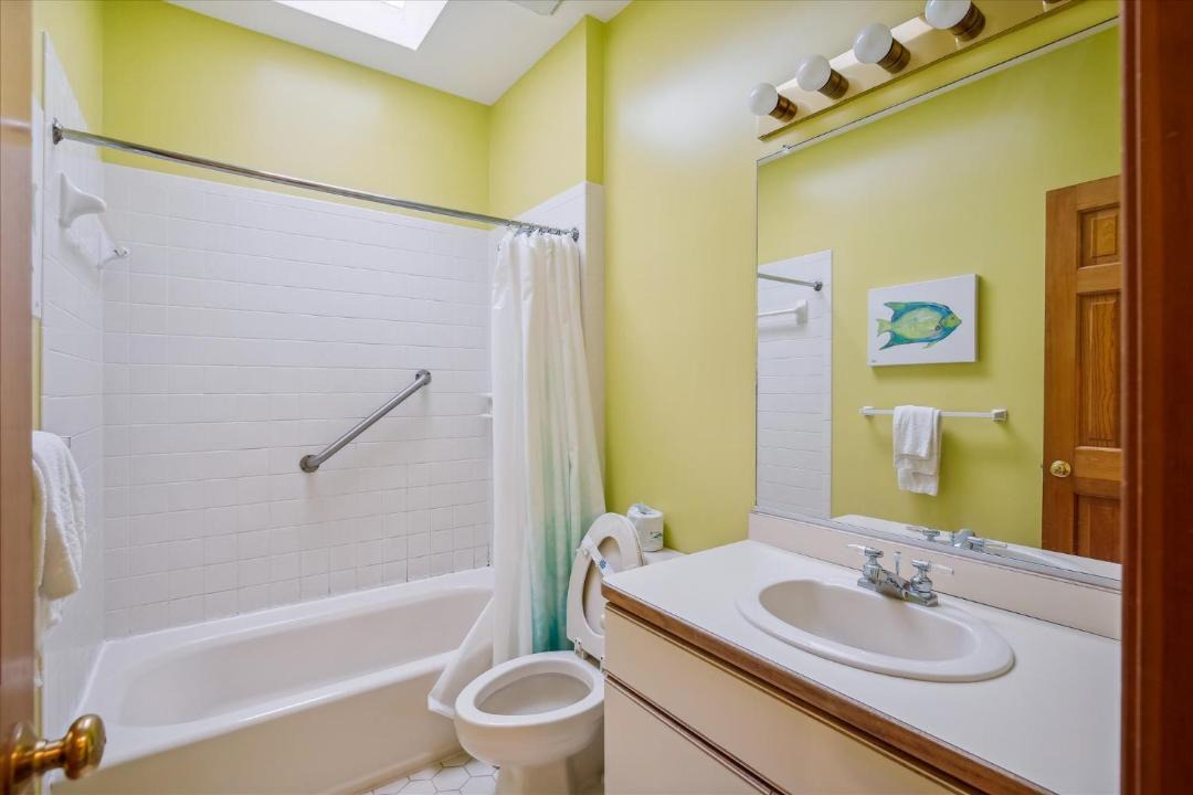 Photo of Bathroom in Nags Head