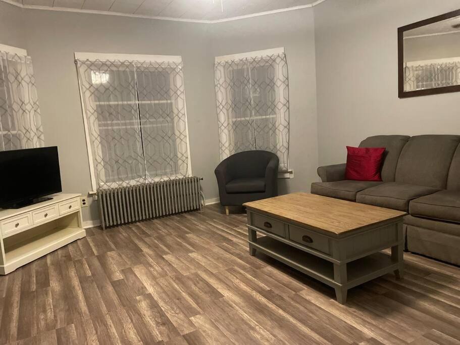 Photo of Livingroom in Bennington