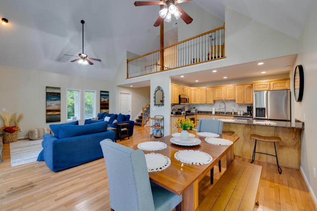 Photo of Livingroom in Pine Top