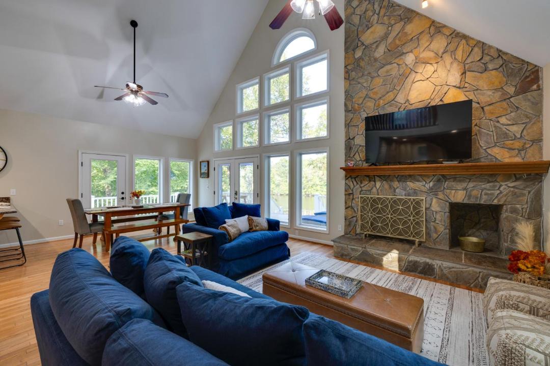 Photo of Livingroom in Pine Top