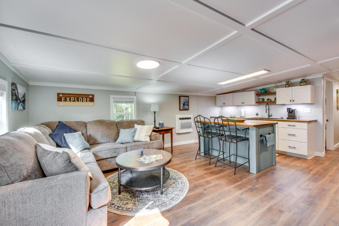 Photo of Livingroom in Clarkesville