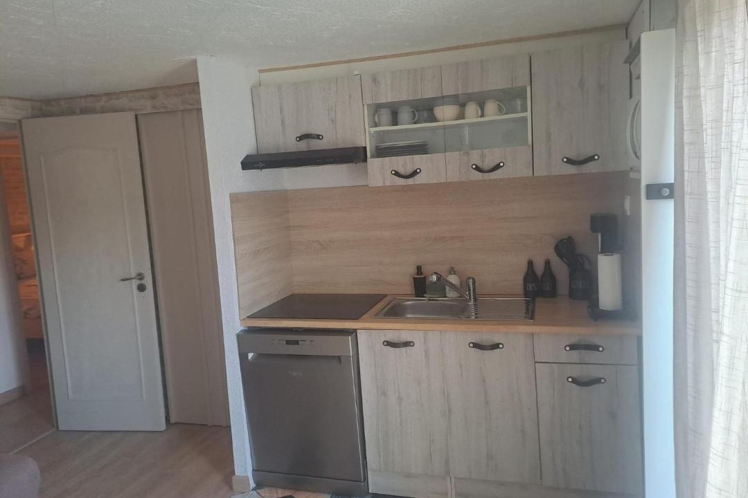 Photo of Kitchen in Saint-Martin-de-Bromes