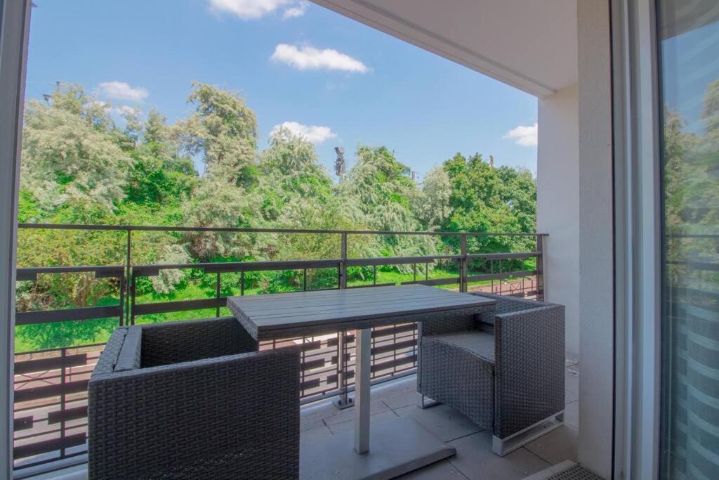 Photo of Patio Balcony in Les Perroquets
