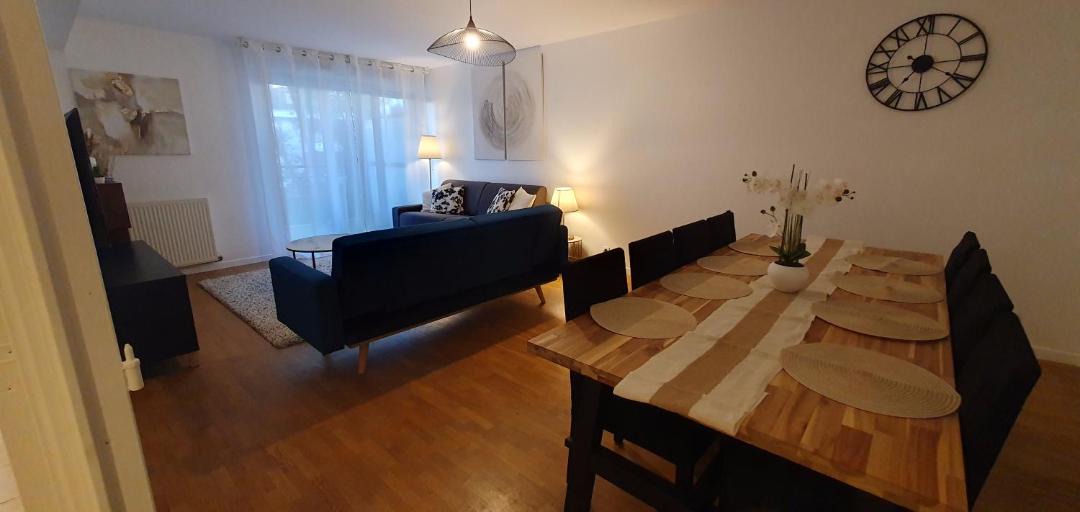 Photo of Livingroom in Cachan