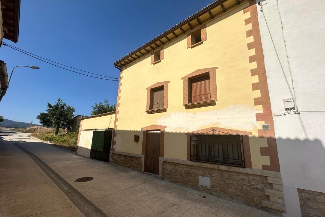 Photo of Buildings in Zabal