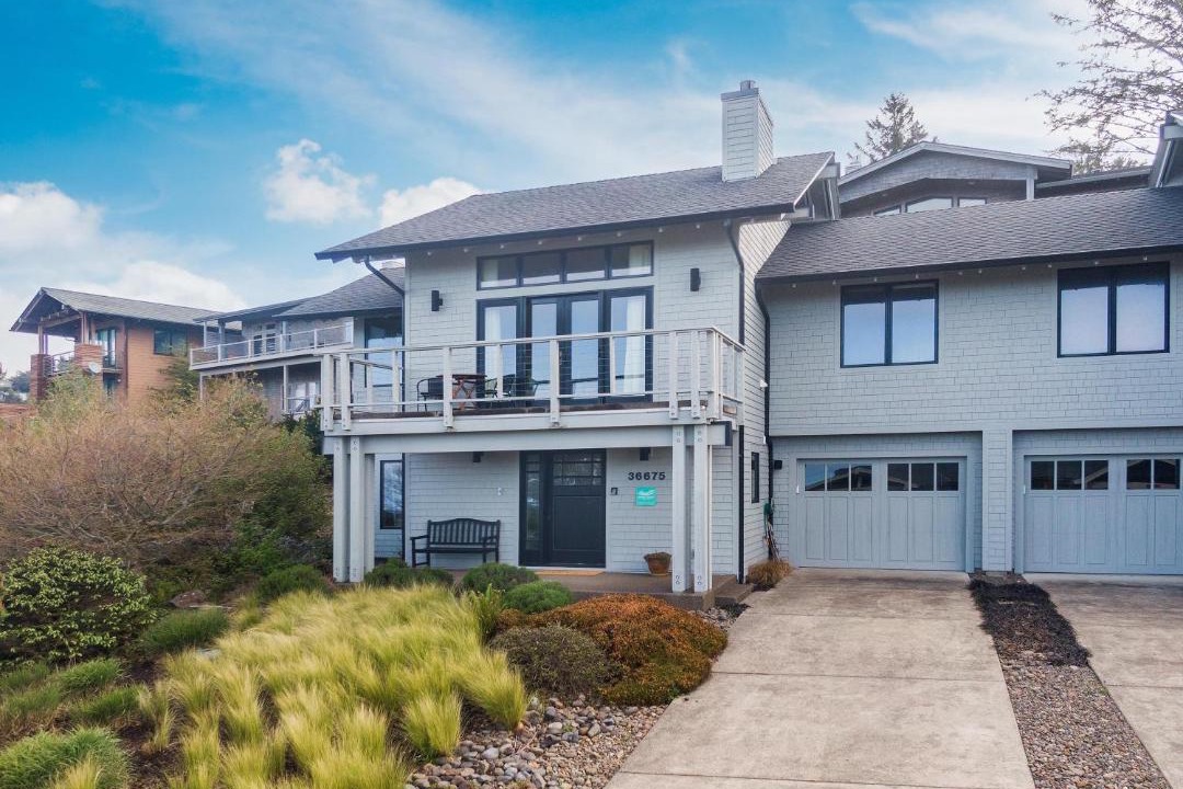 Photo of Buildings in Pacific City