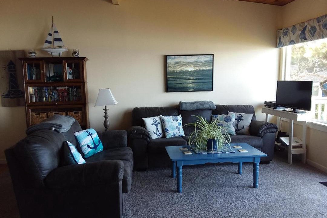 Photo of Livingroom in Seal Rock