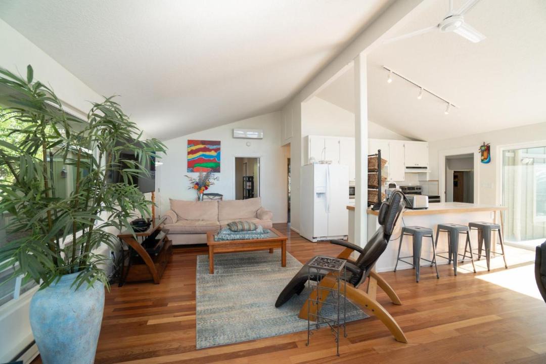 Photo of Livingroom in Otter Rock