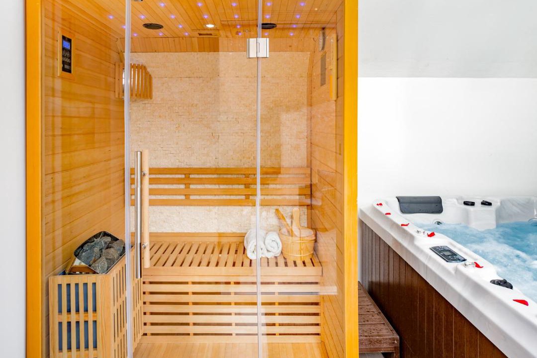 Photo of Others in Fains