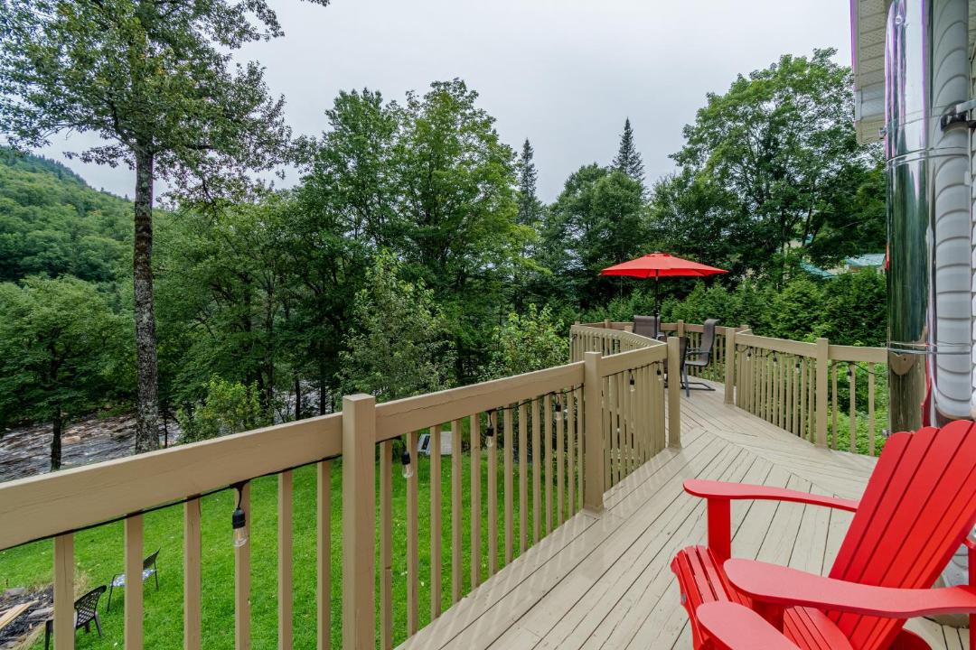 Photo of Patio Balcony in Saint-Brigitte-de-Laval