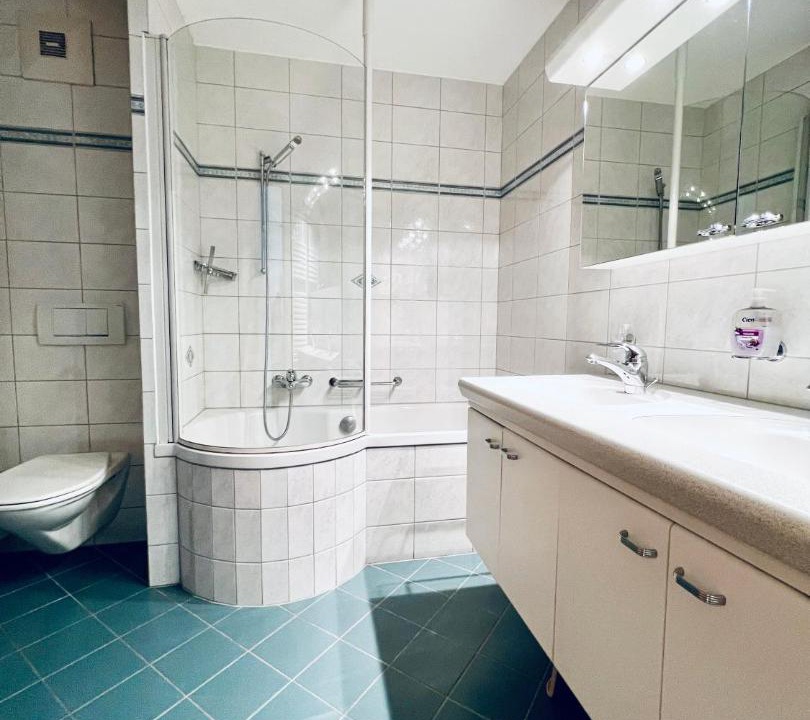 Photo of Bathroom in Quarten