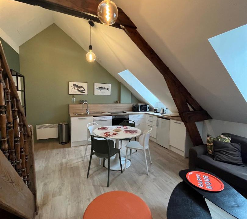 Photo of Others in Dernier Sou