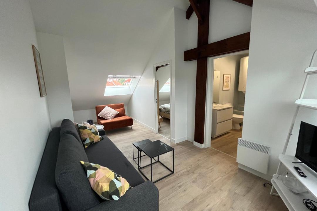 Photo of Others in Dernier Sou