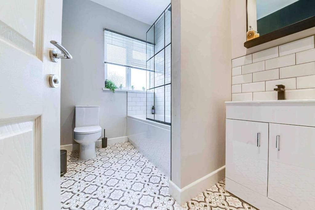 Photo of Bathroom in Thurnscoe