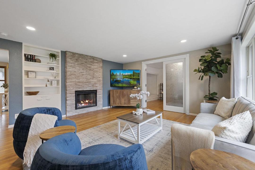 Photo of Livingroom in Mount Vernon